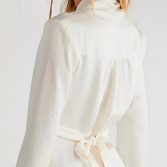 Free People Harley Tunic Silk Wrap top in ivory.  SZ XS/TP - Picture 5 of 5